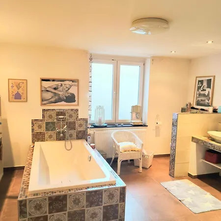Loewental An Der Ruhr Mit Terrasse Und Mit Parkplatz Appartamento