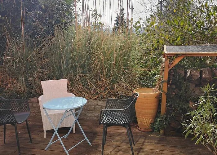 Loewental An Der Ruhr Mit Terrasse Und Mit Parkplatz * Essen